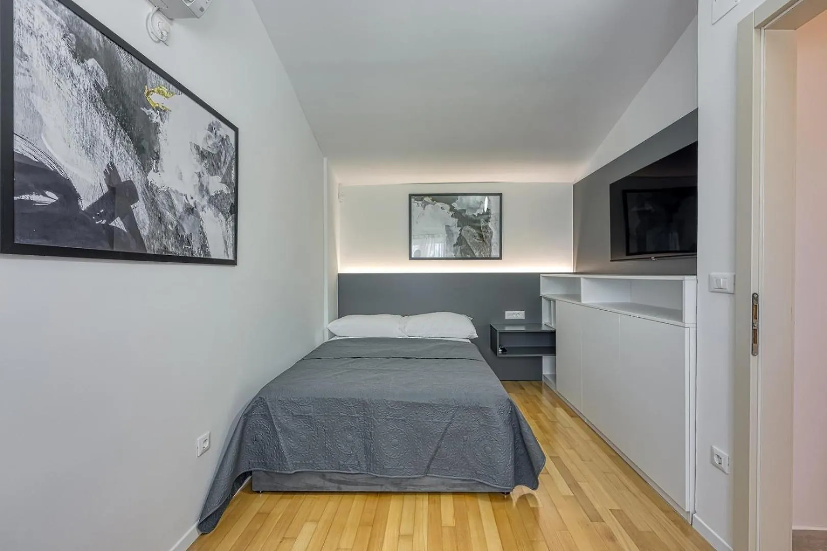 Villa Breeze Holiday Home - Sea View Premantura