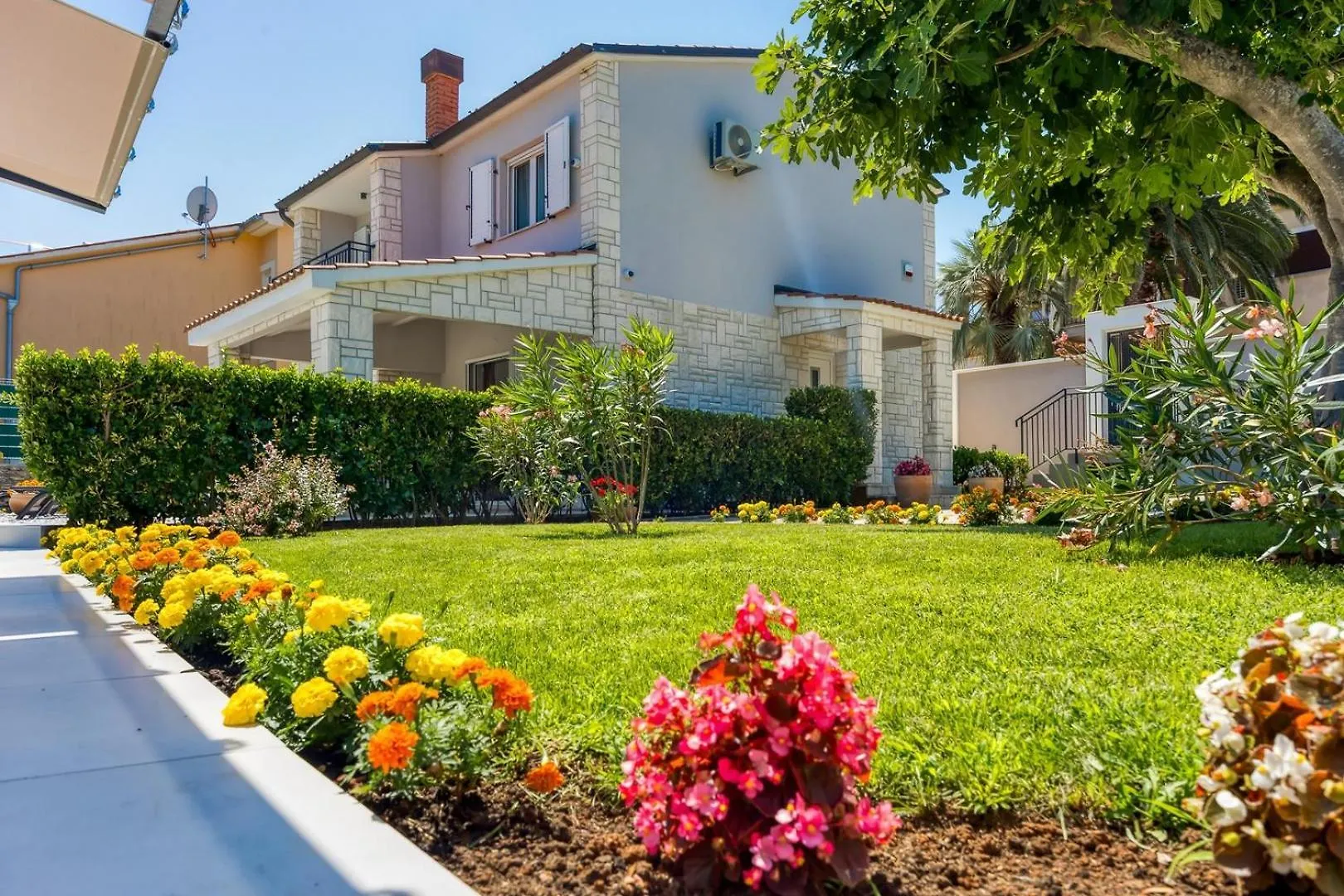 Breeze Holiday Home - Sea View Premantura
