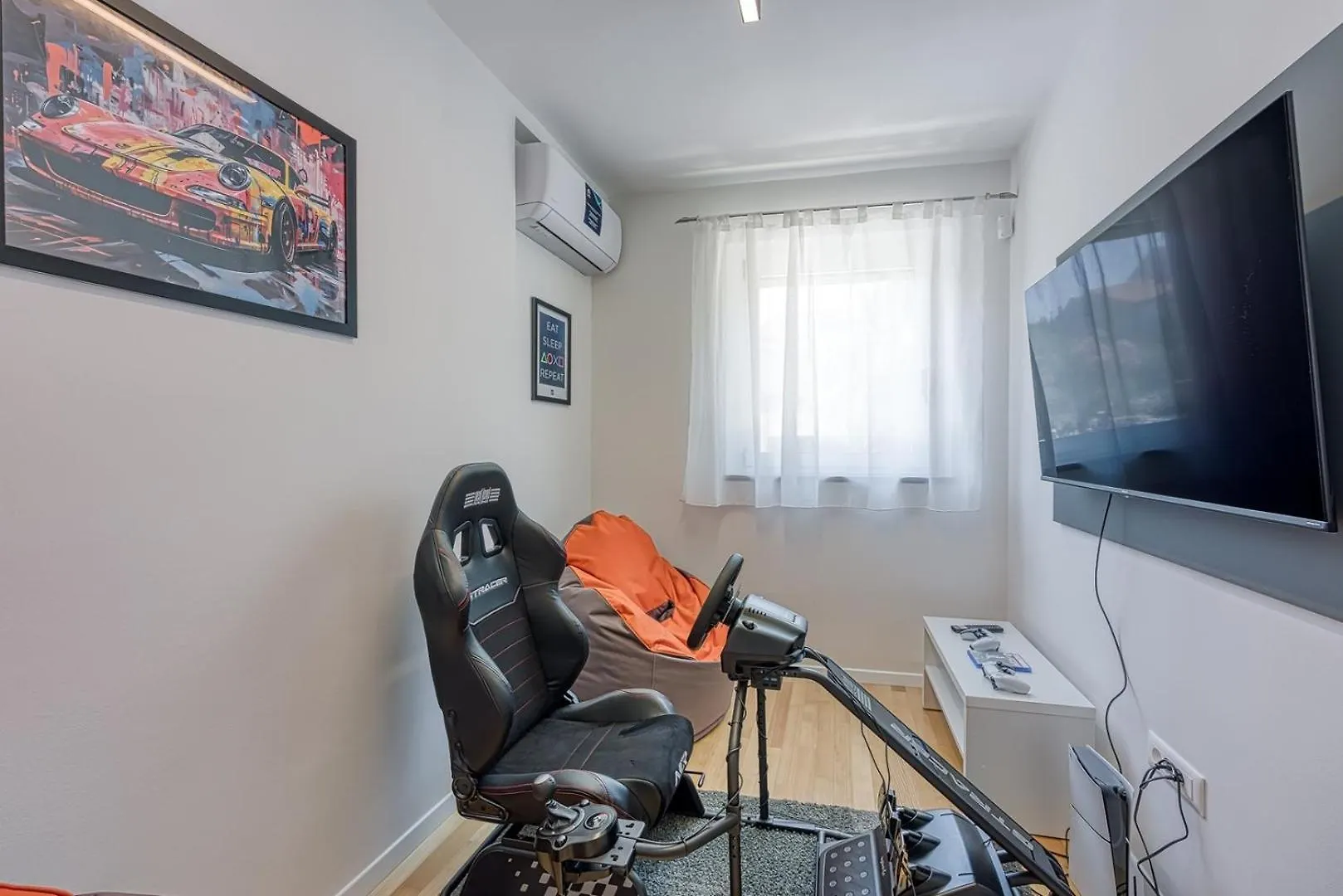 Villa Breeze Holiday Home - Sea View Premantura