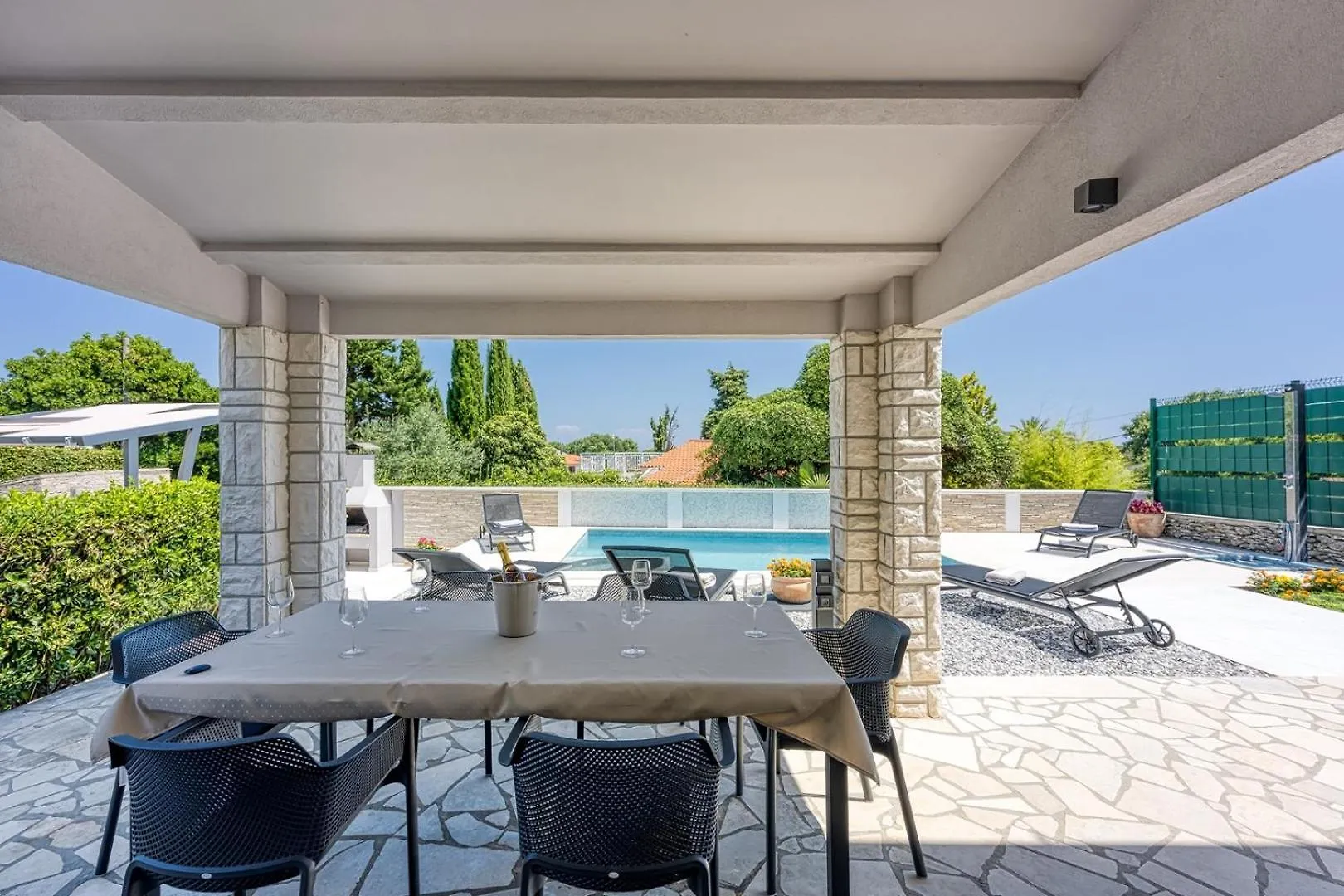Villa Breeze Holiday Home - Sea View Premantura Croatia