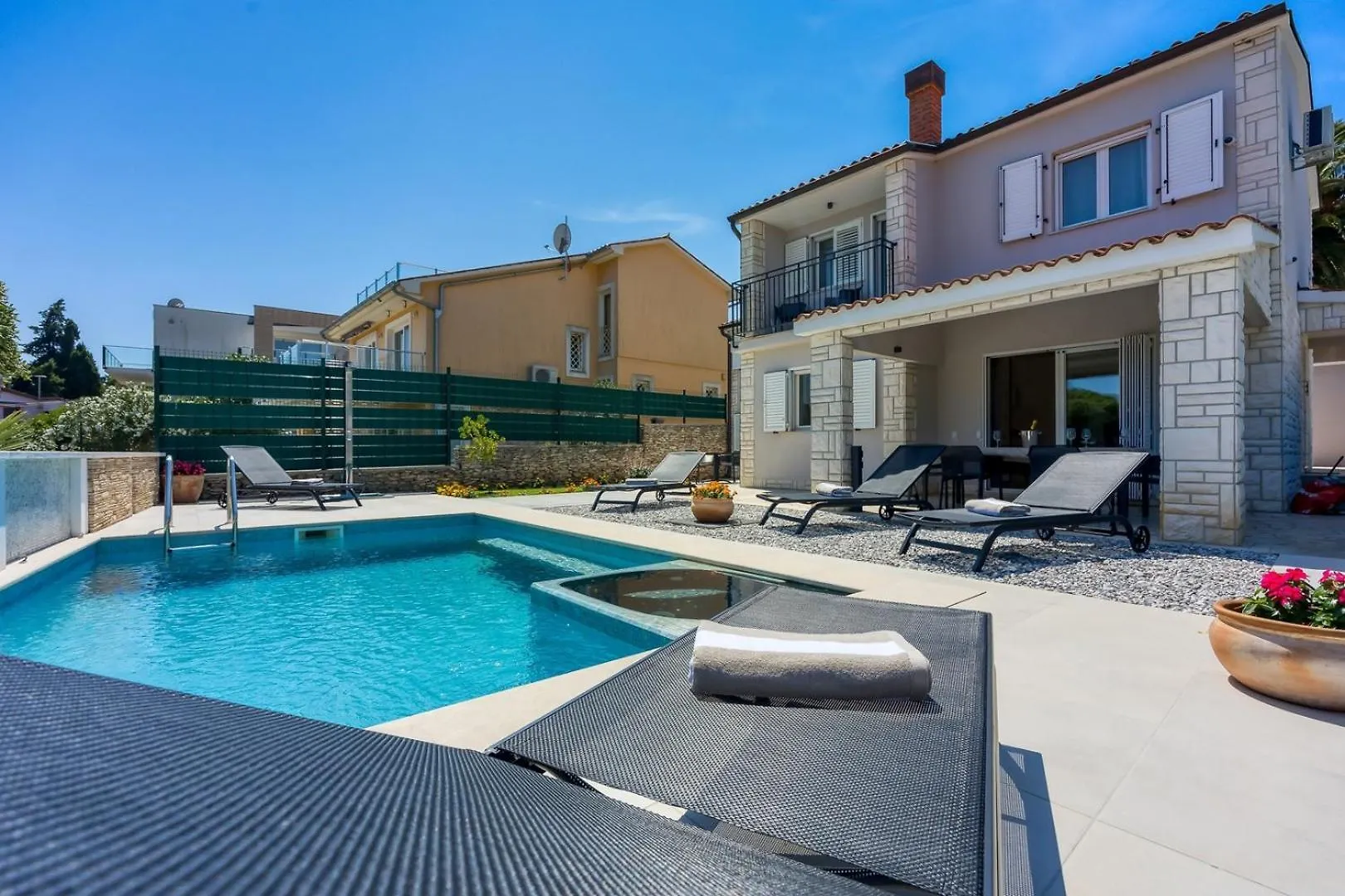 Breeze Holiday Home - Sea View Premantura